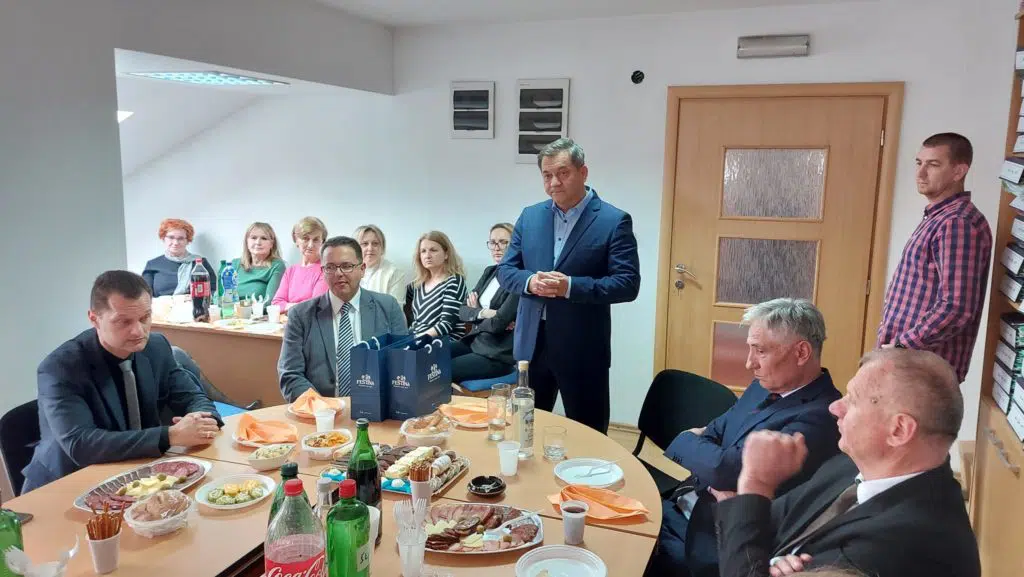 U Općinskom sudu u Travniku priređen ispraćaj za sudije Ivana Matišića i Azera Ulemića