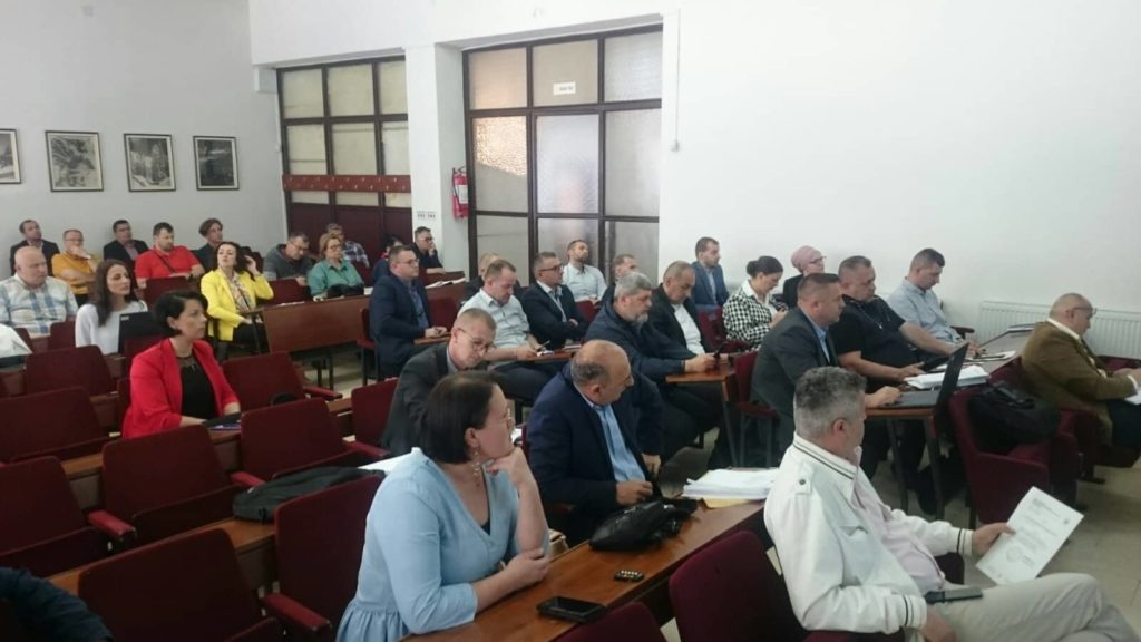 (foto) općinsko vijeće travnik usvojilo osam izvještaja o radu javnih ustanova