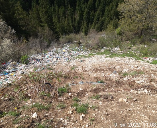 (foto) veliki broj divljih deponija na području svih mjesnih zajednica u travniku