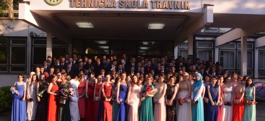 MSTŠ Travnik/ Sutra matura 75. generaciji