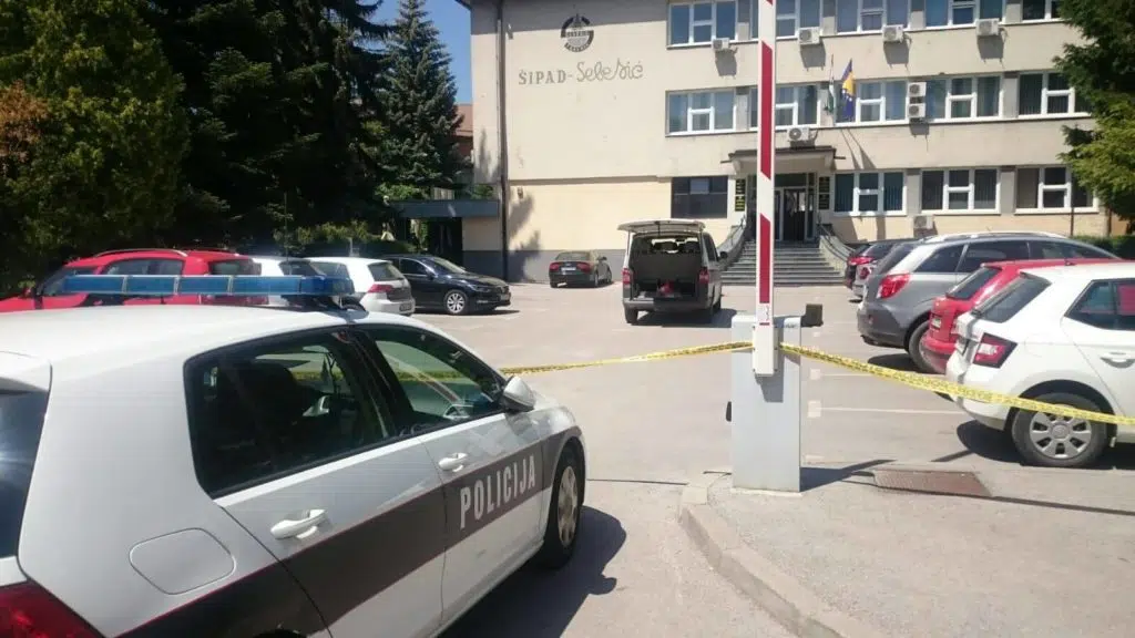 U zgradi Vlade SBK dojavljena bomba