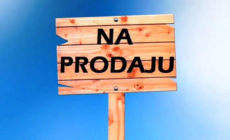 Na prodaju useljiva porodična kuća