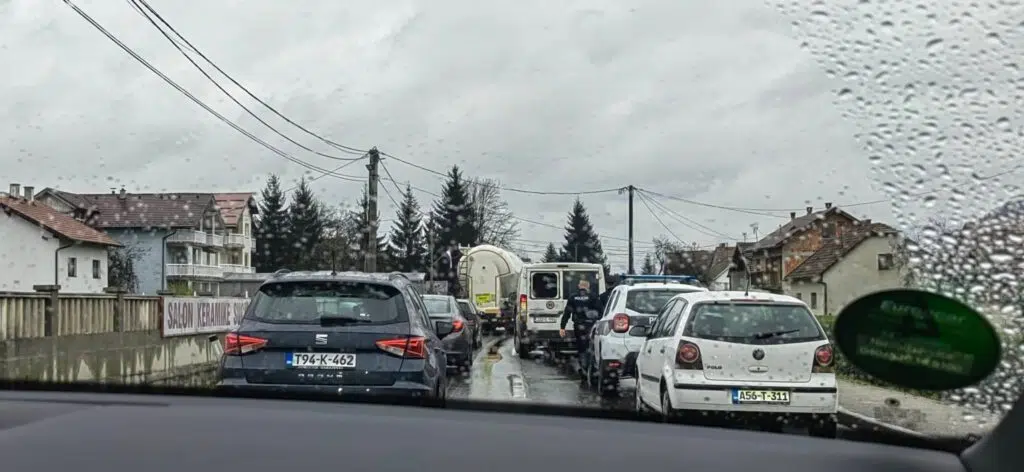 (FOTO) Saobraćajna nezgoda u Novoj Biloj, gužve u oba smjera…
