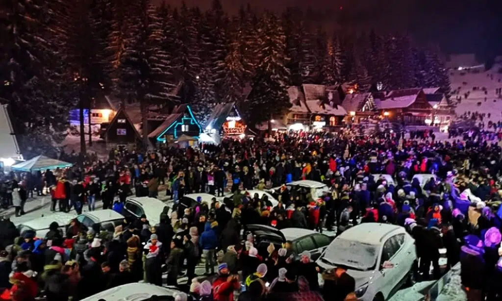 Za vikend na Vlašiću ostvareno oko 10 000 noćenja / U toku pripreme za Novu Godinu…