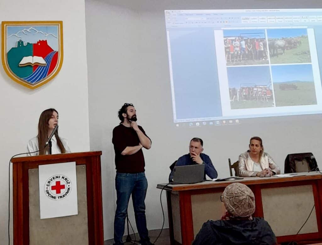 (foto) održana sjednica skupštine crvenog križa općine travnik