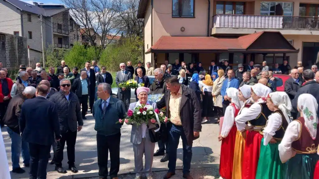 (FOTO) Sjećanje na najvrijednije momente historije / Obilježena 31. godišnjica odbrane Turbeta