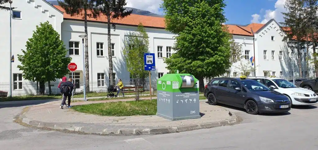 Travnik dobio dva nova kontejnera za odlaganje električne i elektronske otpadne opreme