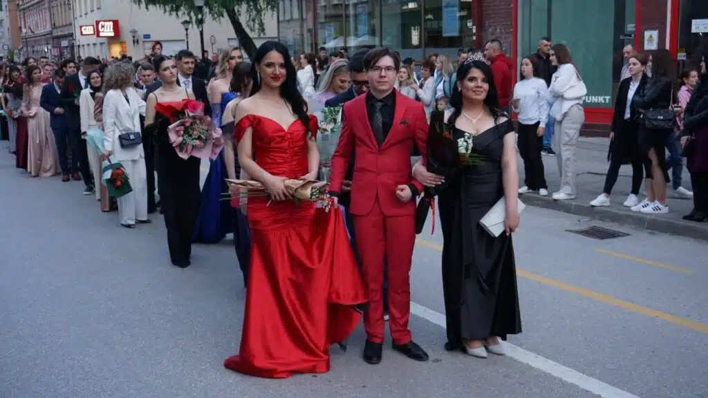 Večeras svečani defile maturanata Mješovite srednje tehničke škole Travnik