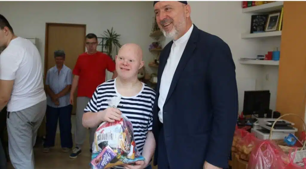 Delegacija Muftijstva travničkog posjetila Humanitarno udruženje “Sreća za sve”