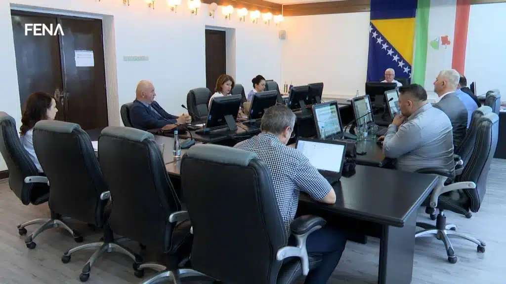Vlada SBK usvojila trogodišnji budžetski okvir