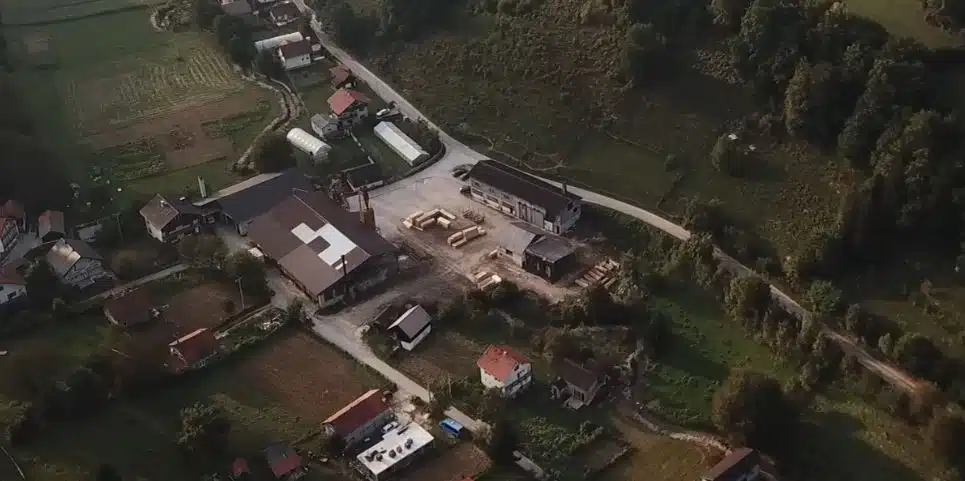 Zajedničkim snagama Elektroprivrede i preduzeća “Lašva drvo” / U Karauli uredno snabdijevanje el. energijom