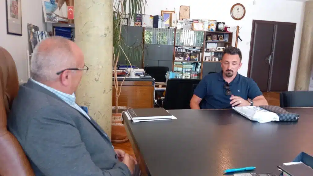 Načelnik Dautović ugostio šefa stručnog štaba Željezničara Nermina Bašića (FOTO)