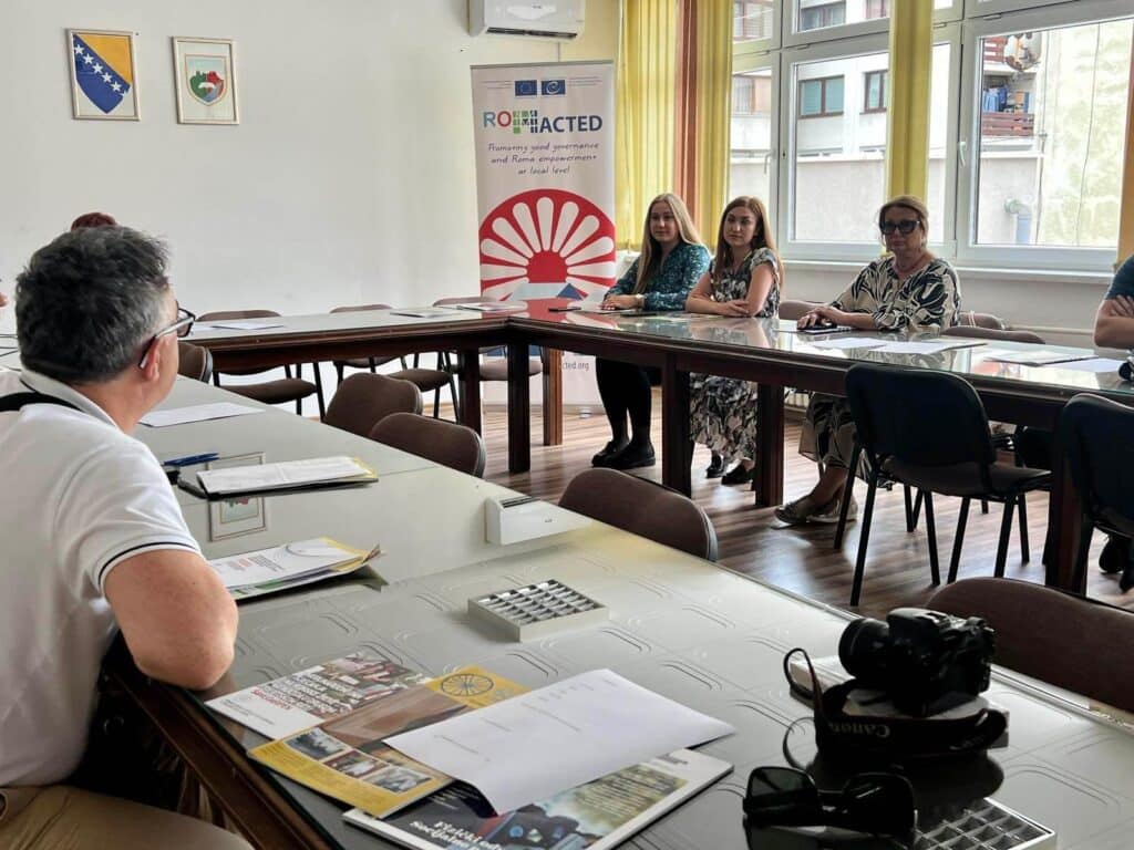 održana edukativna radionica "romi u bosni/glavni izazovi"