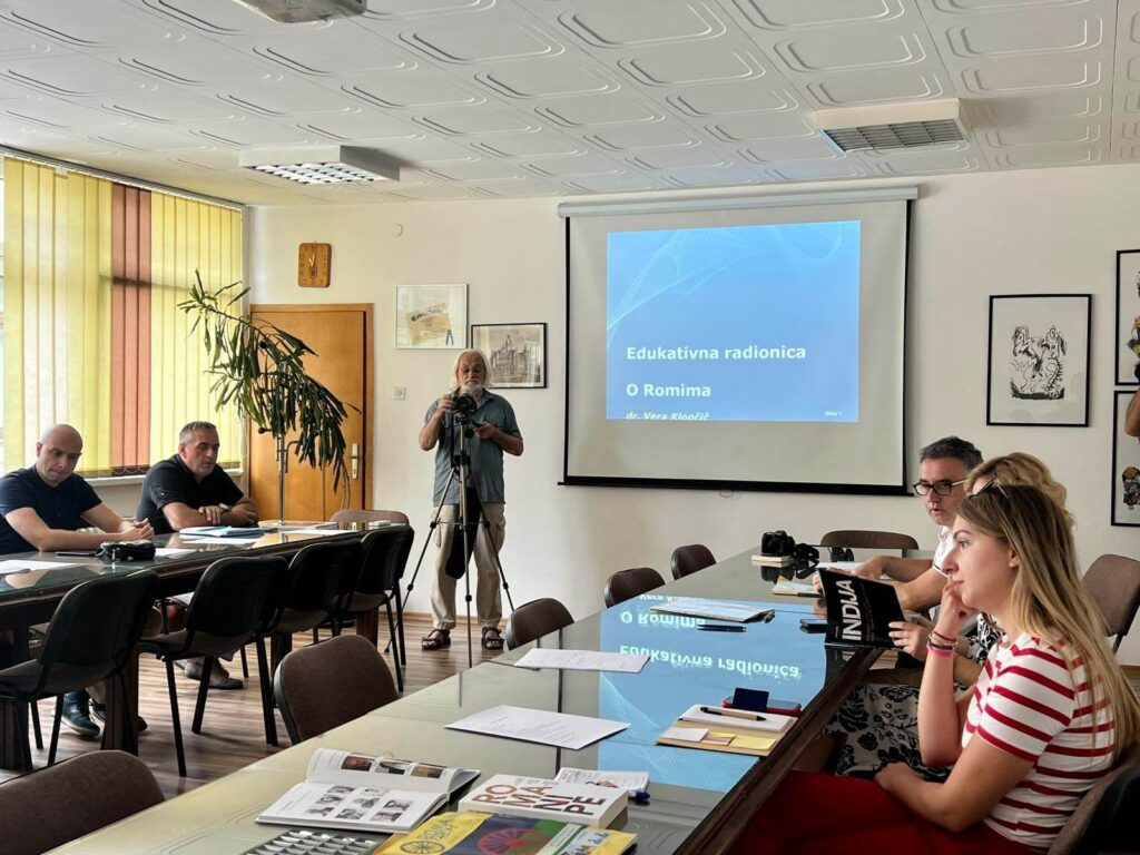 održana edukativna radionica "romi u bosni/glavni izazovi"