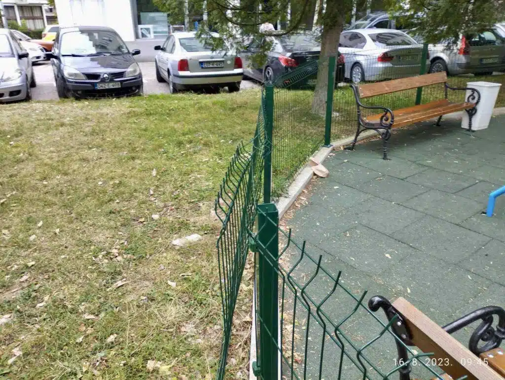 Apel građanima Travnika da prijave vandalizam i devastaciju gradskog mobilijara
