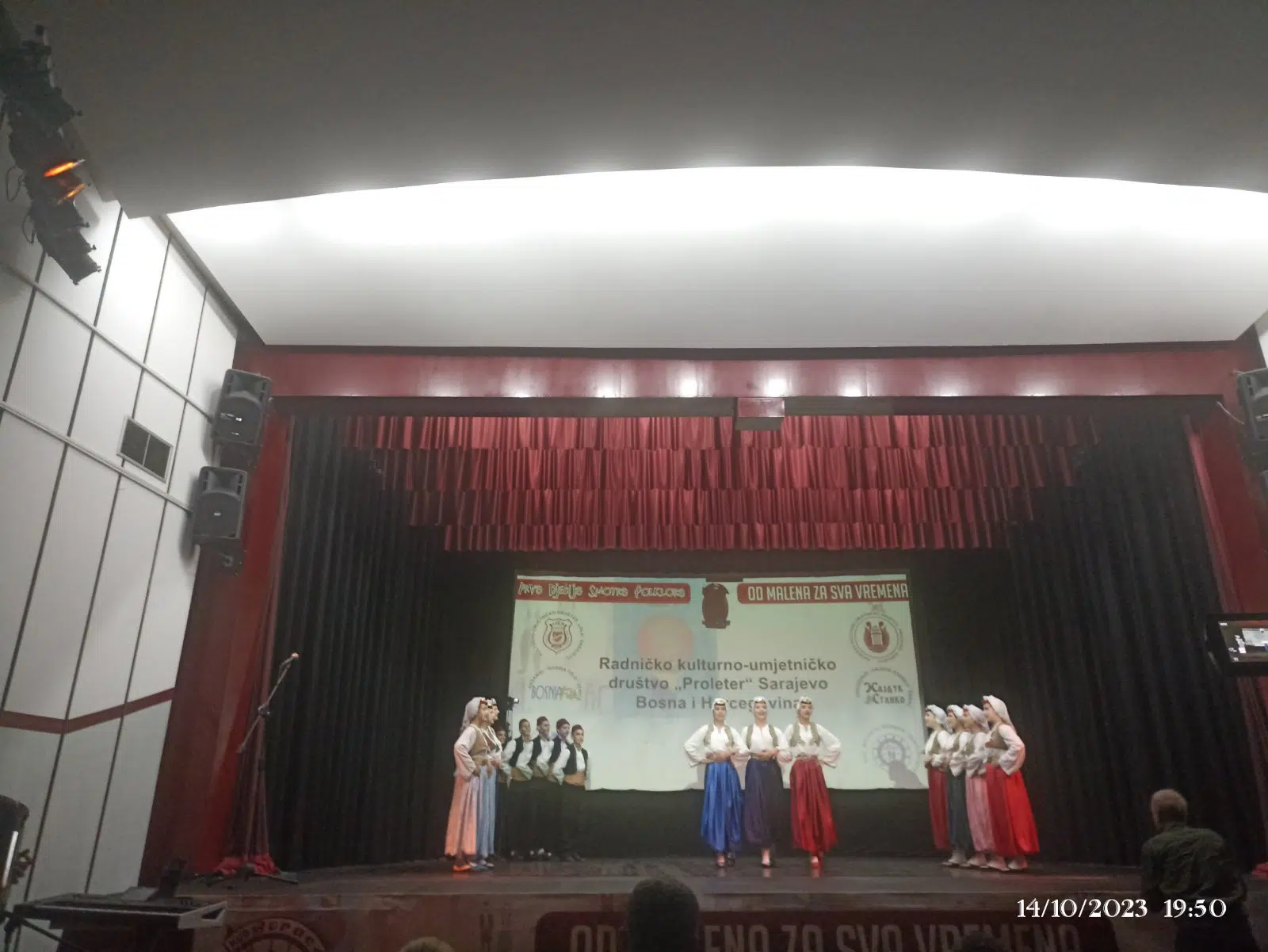 Održana prva dječija smotra folklora “Od malena za sva vremena” (FOTO)