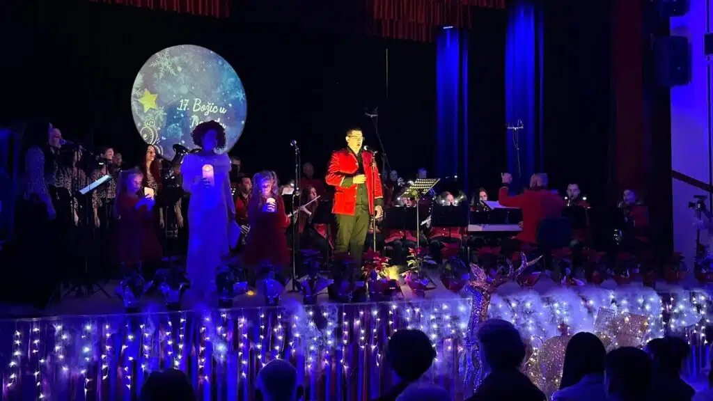 (FOTO) Održan tradicionalni Božićni koncert ”Božić u Travniku”