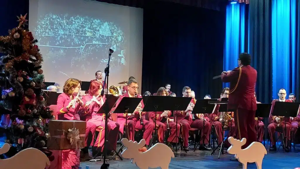 Održan novogodišnji koncert Duvačkog orkestra Travnik (FOTO)