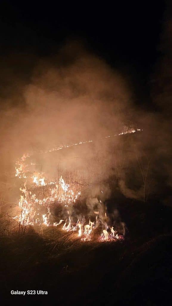 požar u naseljima voćnjak i bašbunar ne jenjava, vatrogasci u borbi s vatrenom stihijom (foto)