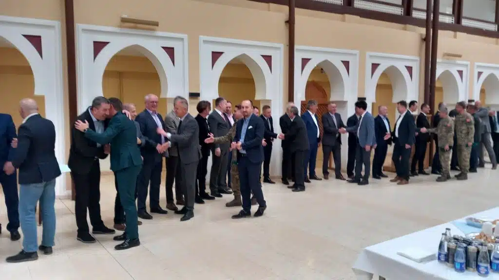 Muftijstvo travničko organiziralo svečani prijem povodom Ramazanskog bajrama (FOTO+VIDEO)