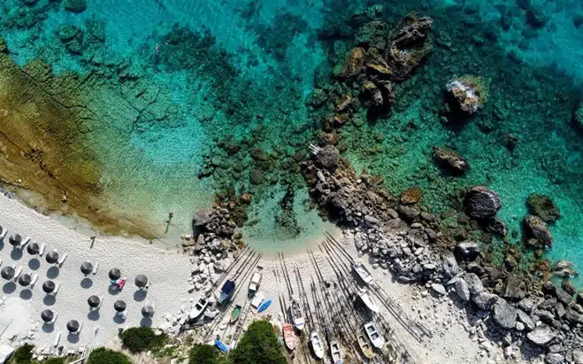 Sedam razloga da ove godine ljetujete u Grčkoj