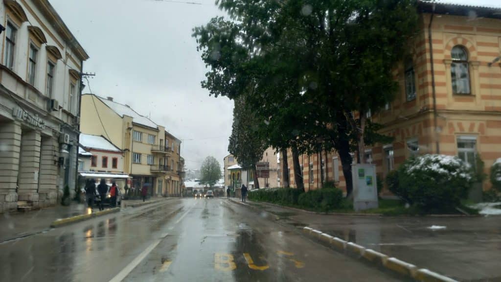 U BiH SE VRATIO SNIJEG: Pogledajte kakvo je jutros stanje u Travniku (FOTO)