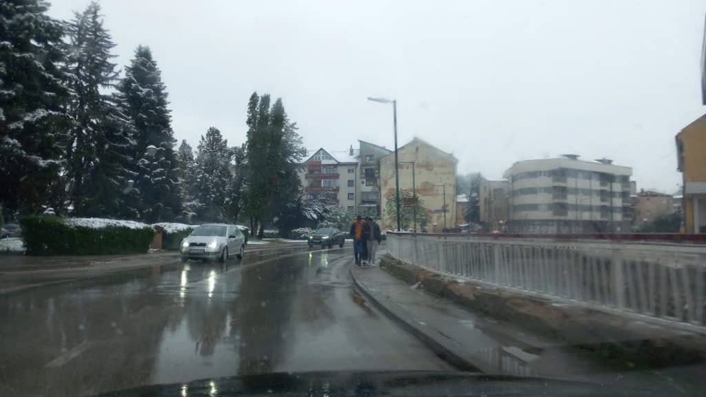 U BiH SE VRATIO SNIJEG: Pogledajte kakvo je jutros stanje u Travniku (FOTO)