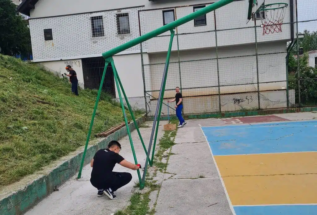 Udruženje “Zajedno za Kalibunar” i mještani uredili igralište Mali Niz