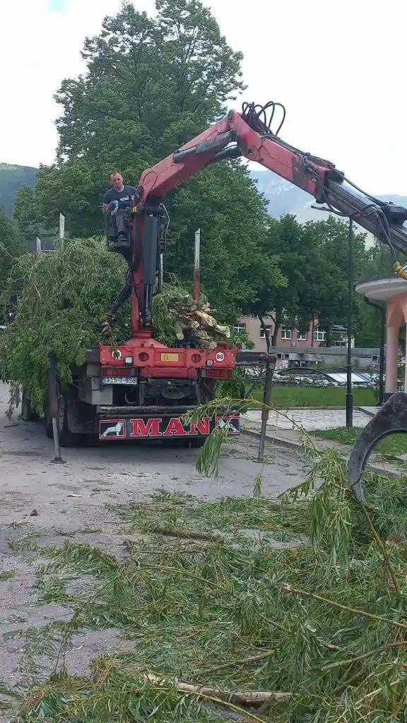 Velika eko akcija u MZ Turbe: 30 vatrogasaca i članova raznih udruženja odazvali se eko akciji
