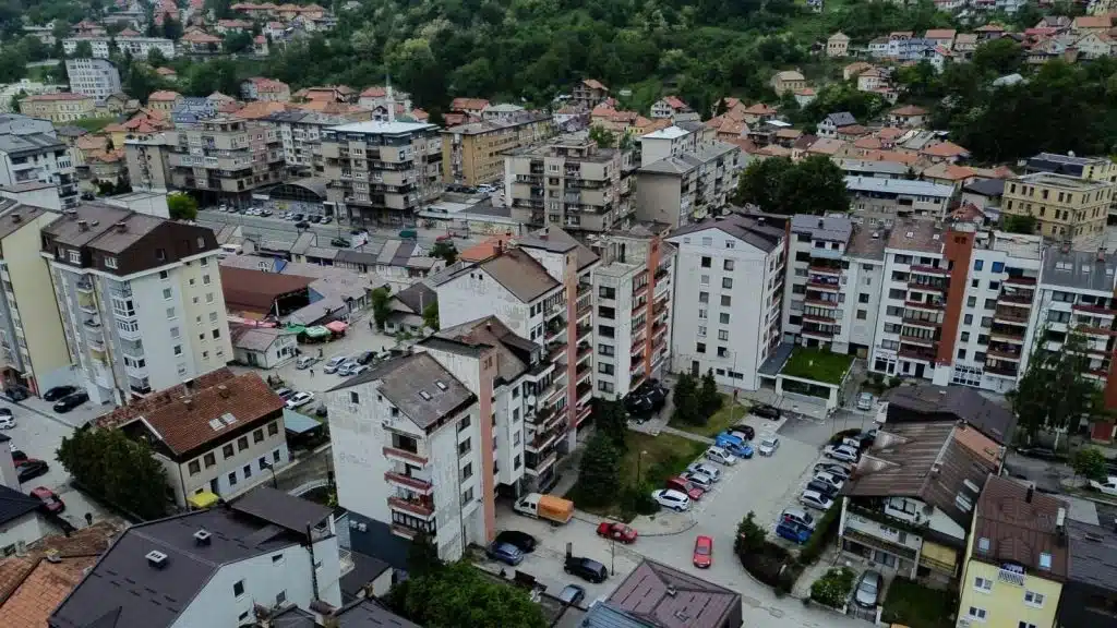 TRAVNIK / Objavljen Javni poziv za dodjelu stanova u najam mladim bračnim parovima ili vanbračnim partnerima