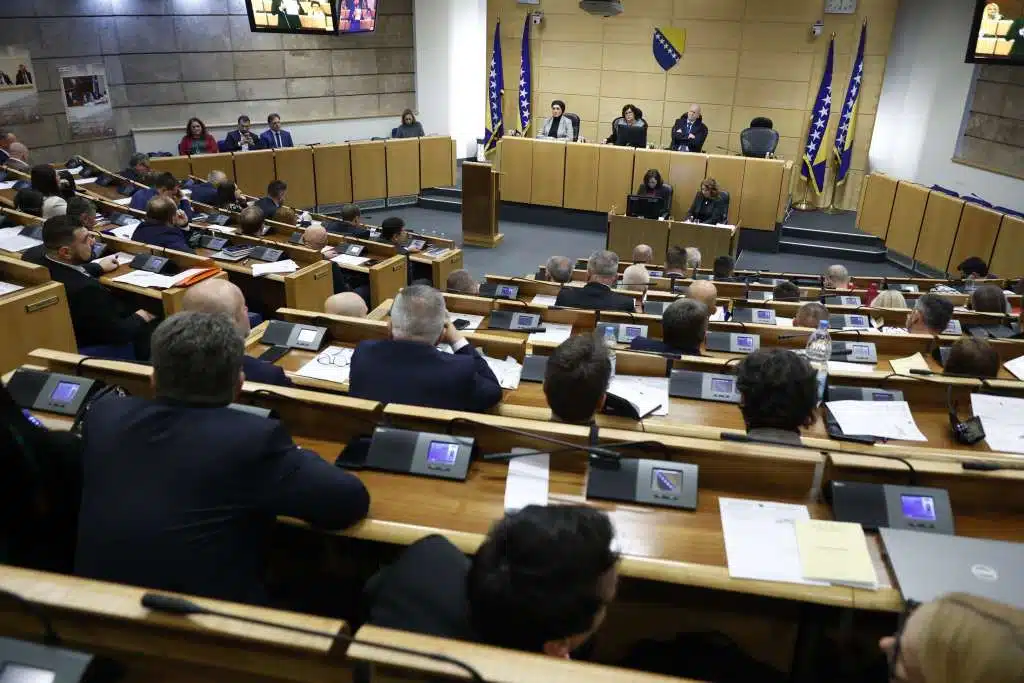 Da li će Novi Travnik dobiti status grada? Pokrenuta rasprava u Parlamentu FBiH, mnogi zastupnici protiv