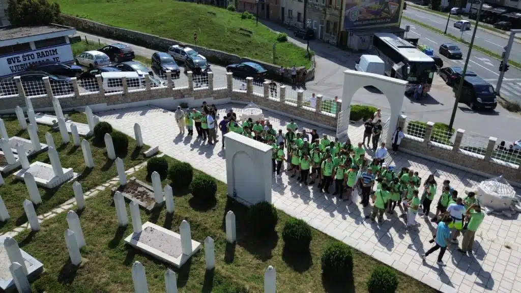 Travničani se pridružuju “Maršu mira” u Nezuku (FOTO+VIDEO)