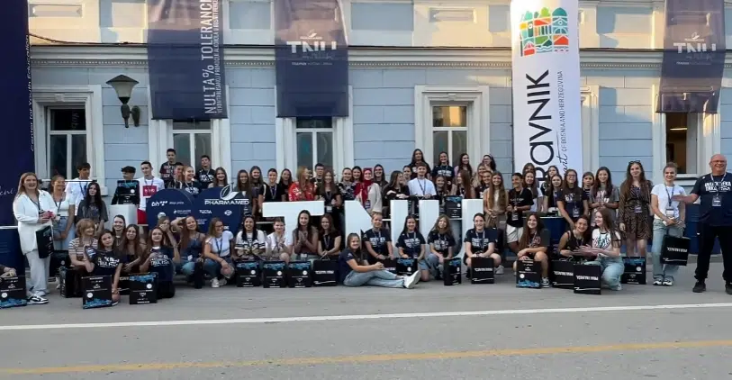 Sve je spremno za popularnu travničku peticu (VIDEO)