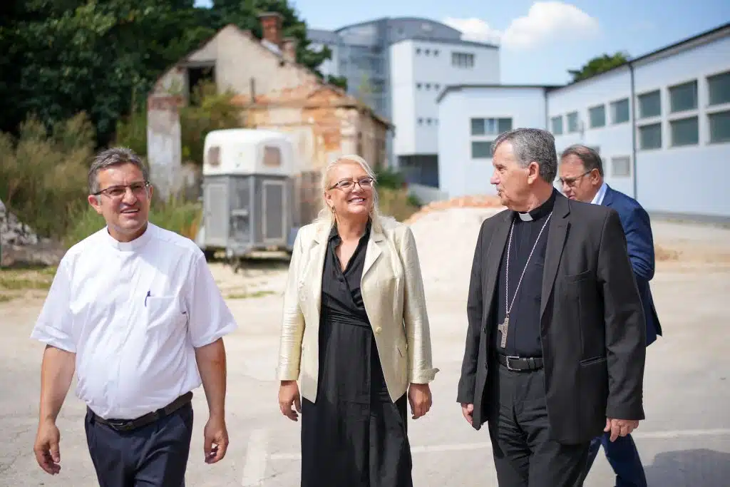 Federalni dužnosnici odlučni u obnovi KŠC-a “Petar Barbarić” u Travniku