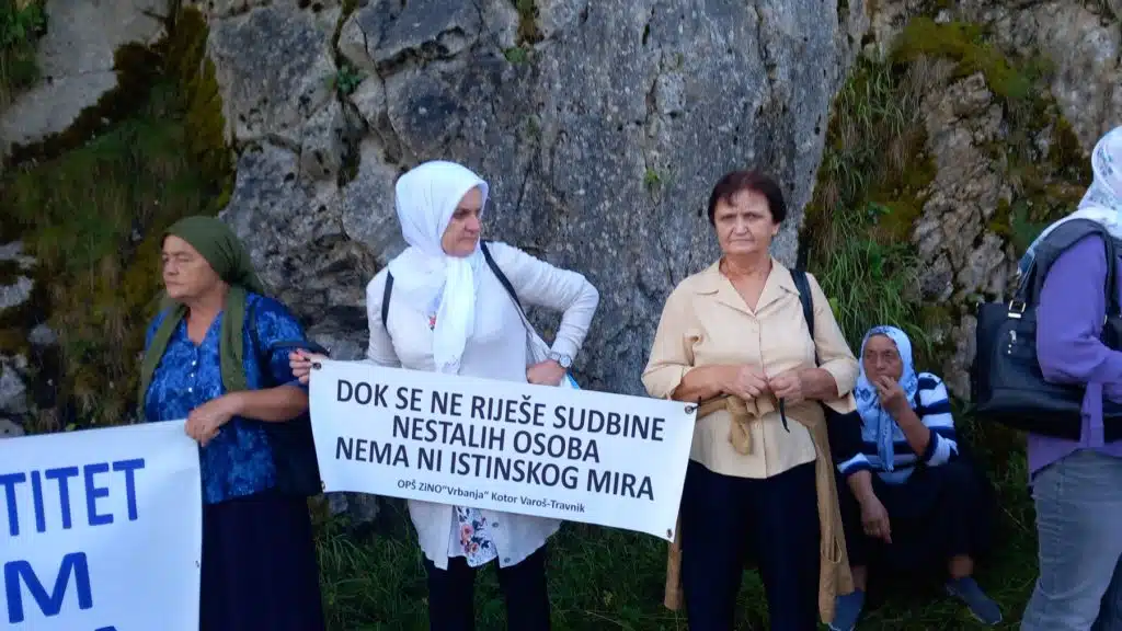 Obilježavanje godišnjice masakra na Korićanskim stijenama (FOTO)