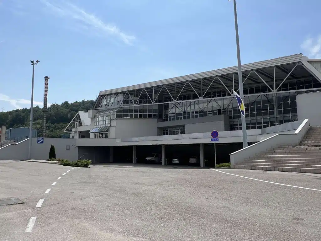 Početak radova na rekonstrukciji prostorija za treninge u PKSC „Pirota“ (VIDEO)