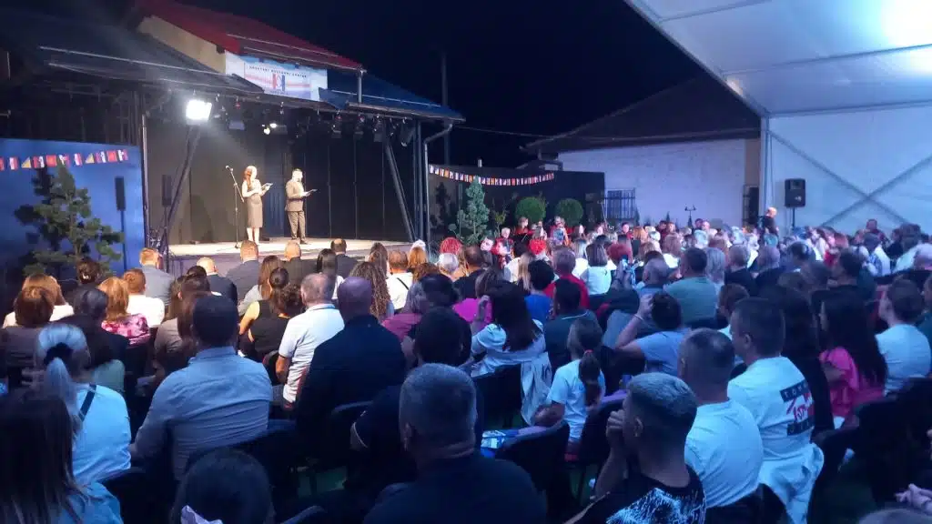 Počeo četvrti regionalni festival monodrame ‘inBox’ u Novoj Biloj(FOTO)