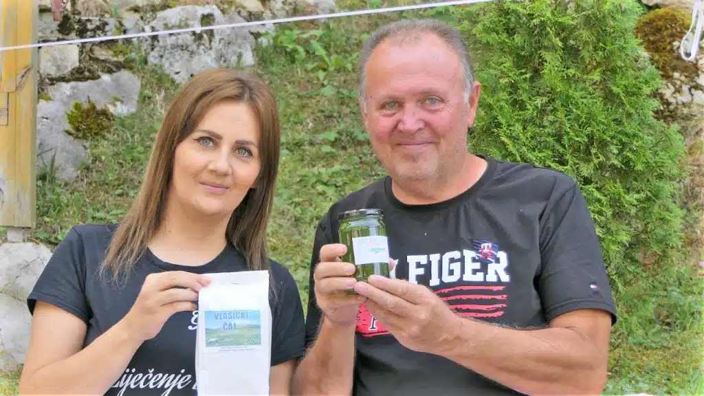 Najpoznatiji travar na Vlašiću ne diže glave od posla, došli kupci čak iz Amerike (VIDEO)