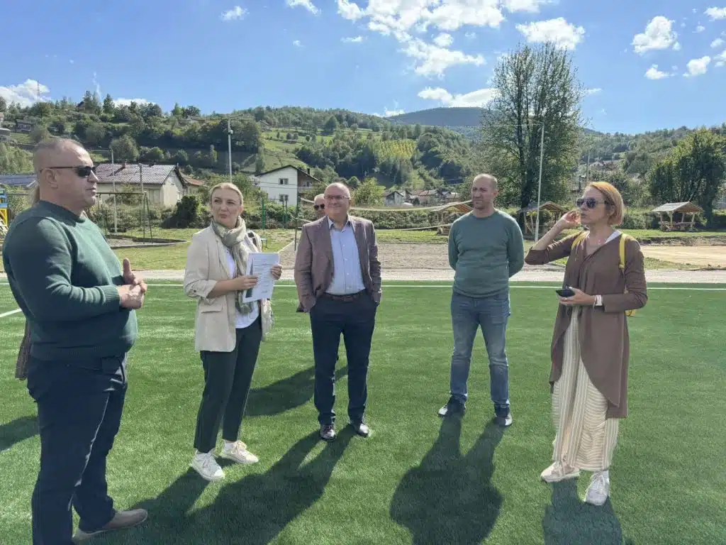 Izgrađeno igralište u Turbetu u okviru projekta ‘Jačanje uloge mjesnih zajednica u BiH’