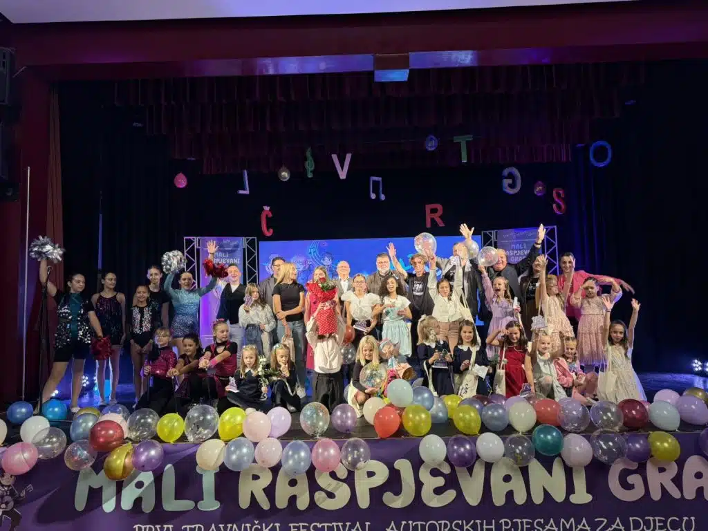 U Travniku održano finale festivala ”Mali raspjevani grad” (FOTO)