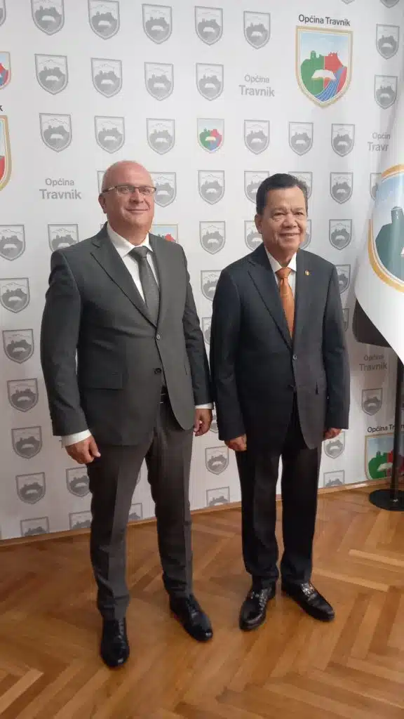 načelnik kenan dautović ugostio ambasadora republike indonezije nj. e. roema kono