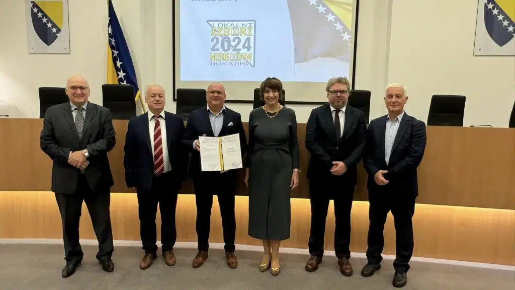 kenan dautović službeno preuzeo mandat načelnika općine travnik