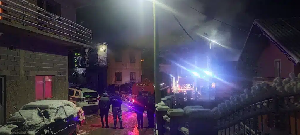 požar u kljacima kod travnika: izgorjela kuća i 700 pilića