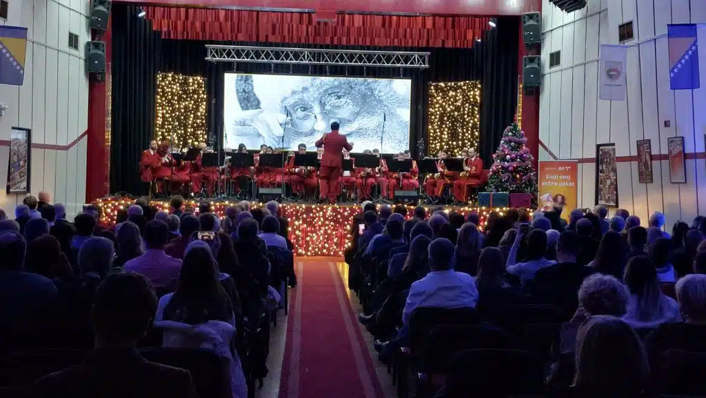 Novogodišnji koncert Muzičkog društva Travnik: Večer tradicije i muzike (FOTO)