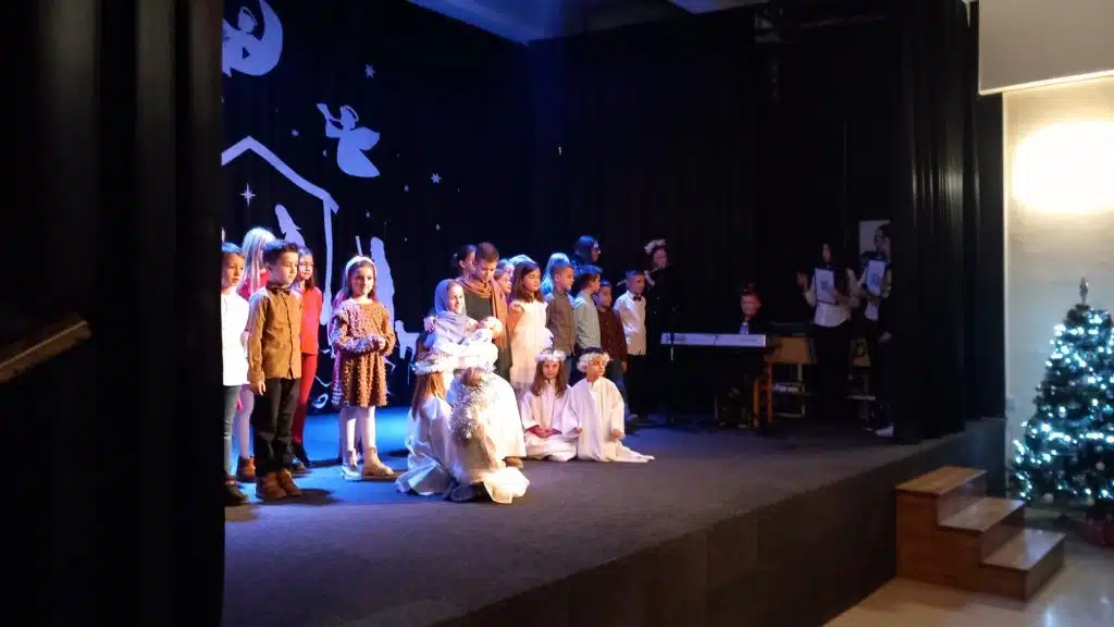 KŠC “Petar Barbarić” Travnik organizovao Božićnu priredbu i uprizorenje živih jaslica (FOTO/VIDEO)