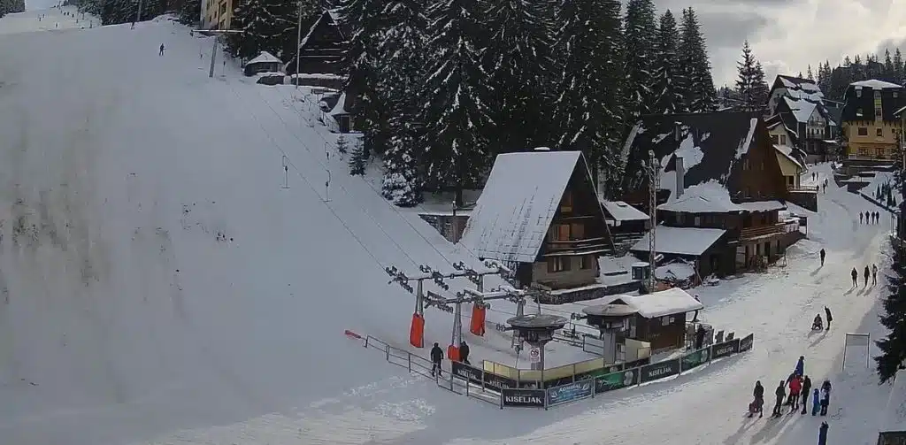 Počelo skijanje na Vlašiću, otvorena skijaška sezona