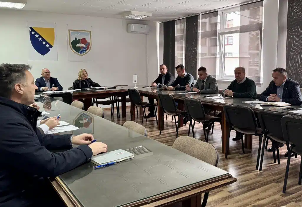 U Travniku održan sastanak načelnika i gradonačelnika Srednjobosanskog kantona
