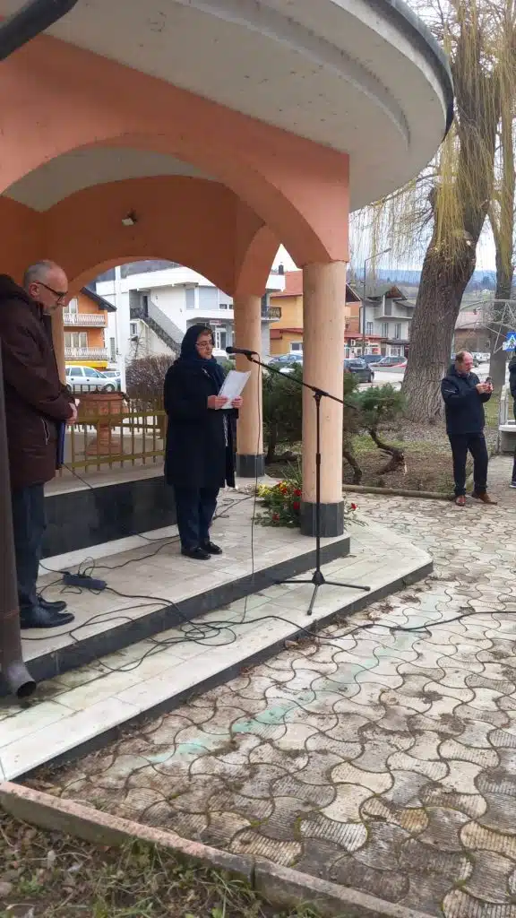 U Turbetu svečano otkriven obnovljeni spomenik borcima (FOTO)