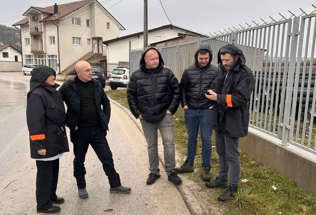 Operativni centar Civilne zaštite na terenu, prati se situacija
