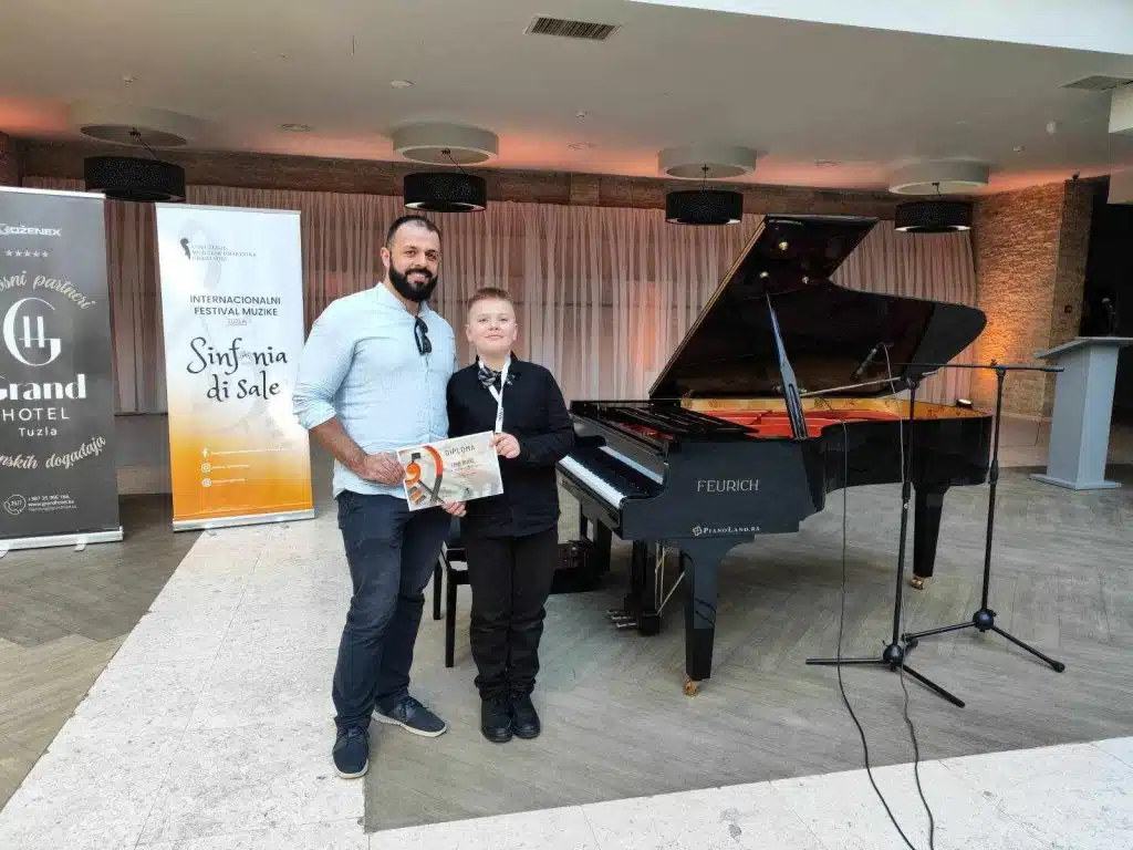 Sjajan uspjeh: Leon Bralić osvojio prvo mjesto na muzičkom festivalu u Tuzli